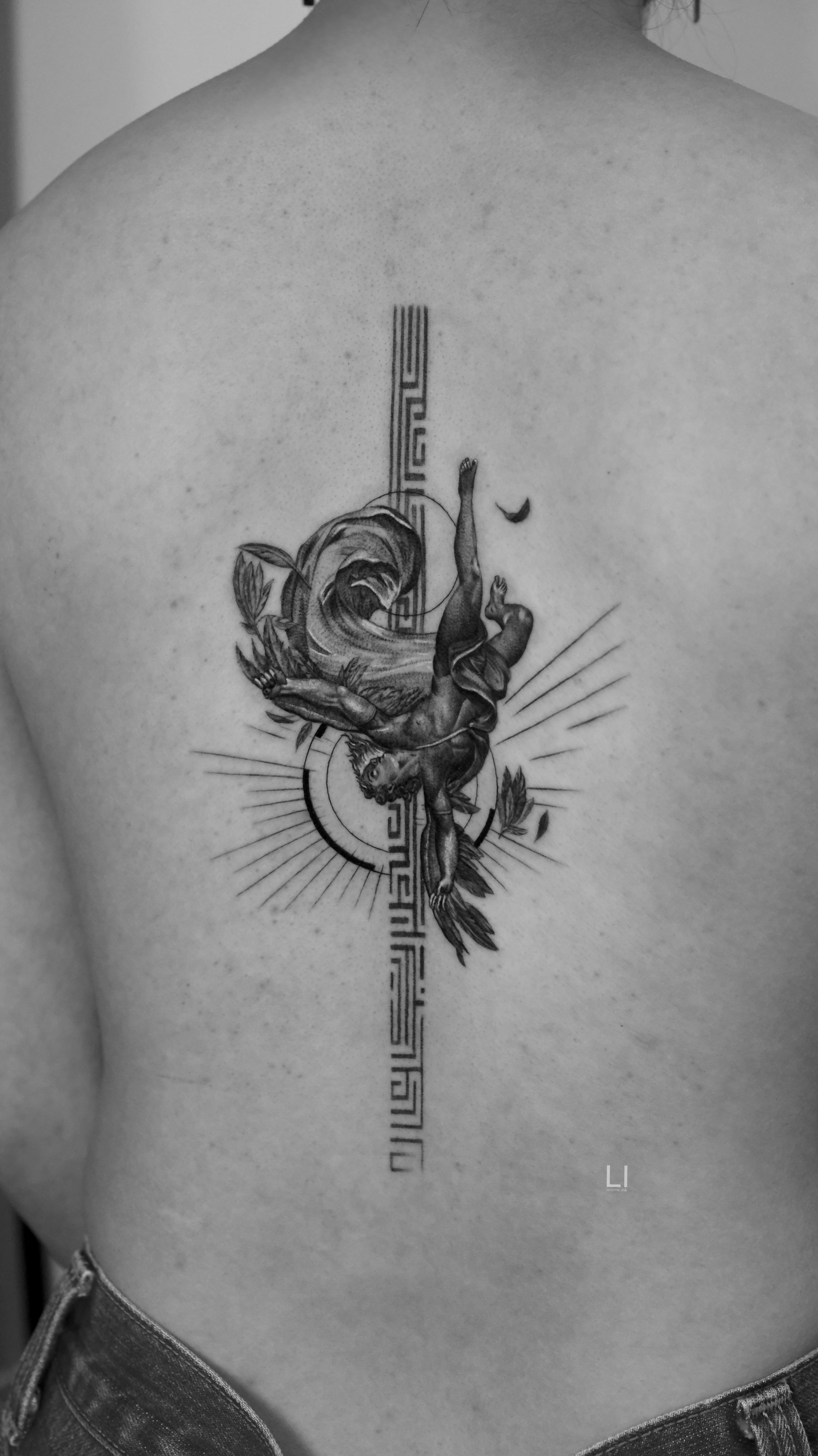 Fine Line tattoo by Ali